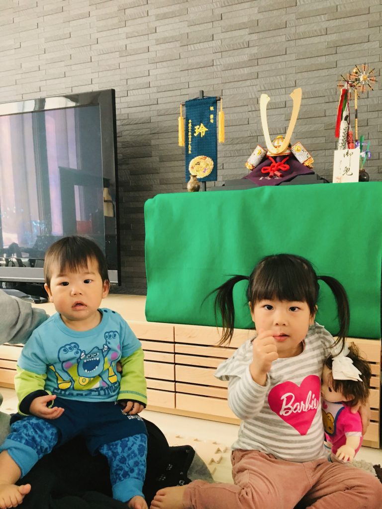 五月人形　端午の節句　兜　力石甲人
ミニ鯉のぼり